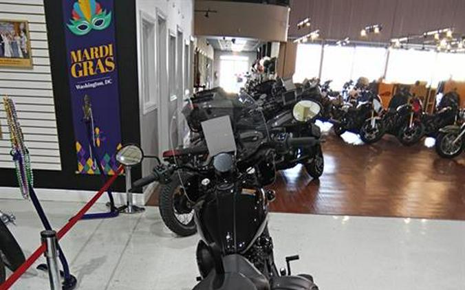 2025 Indian Motorcycle Super Chief Dark Horse