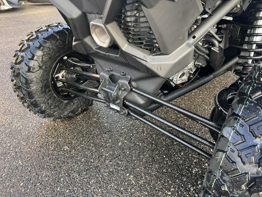 2026 Can-Am Maverick X3 MAX X Ds Turbo RR Triple Black_7.6 In.