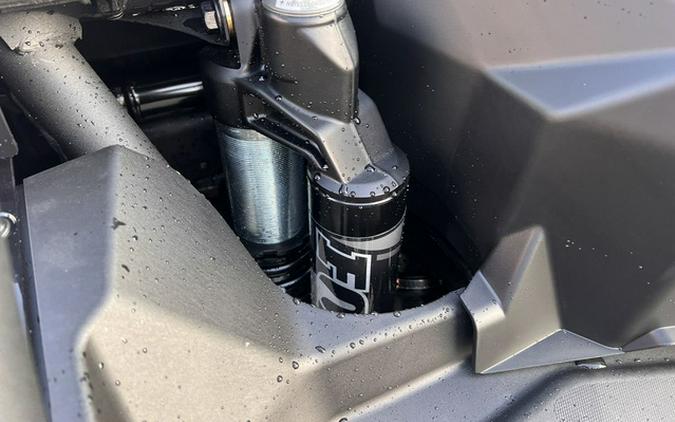 2026 Can-Am Maverick X3 MAX X Ds Turbo RR Triple Black_7.6 In.