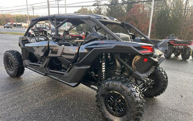 2026 Can-Am Maverick X3 MAX X Ds Turbo RR Triple Black_7.6 In.