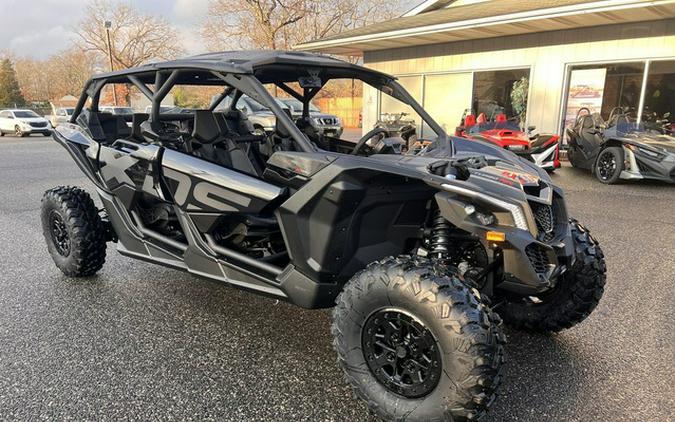 2026 Can-Am Maverick X3 MAX X Ds Turbo RR Triple Black_7.6 In.