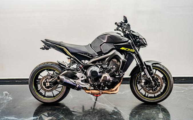 2017 Yamaha Motor Corp., USA FZ-09