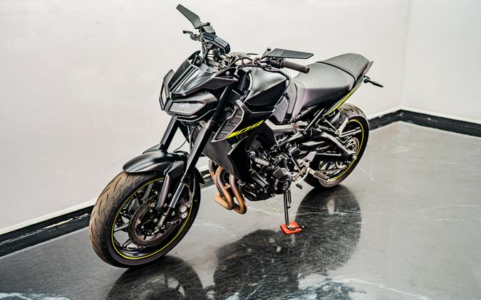 2017 Yamaha Motor Corp., USA FZ-09