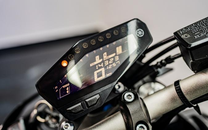 2017 Yamaha Motor Corp., USA FZ-09