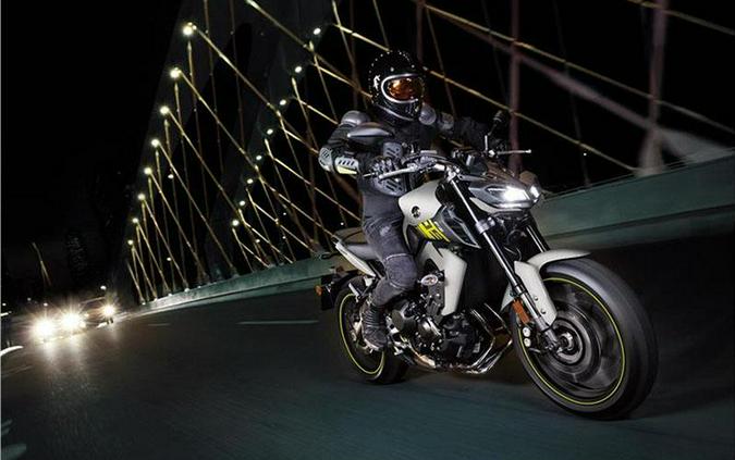 2017 Yamaha Motor Corp., USA FZ-09