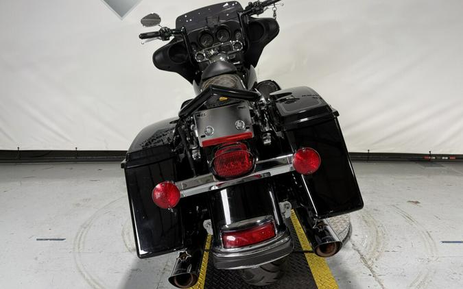 2010 Harley-Davidson® Electra Glide® Ultra Classic® Vivid Black