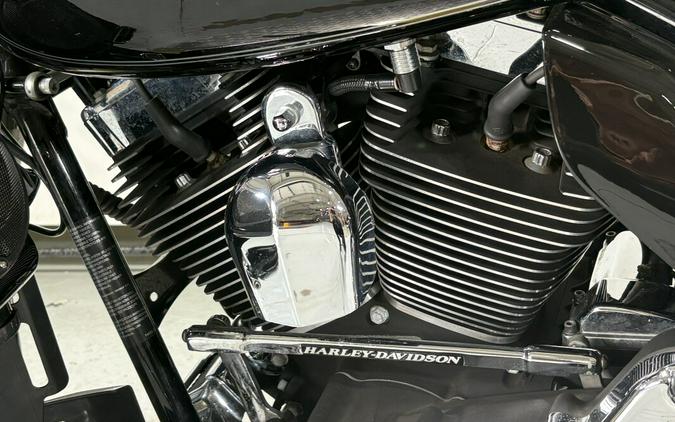 2010 Harley-Davidson® Electra Glide® Ultra Classic® Vivid Black