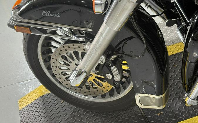 2010 Harley-Davidson® Electra Glide® Ultra Classic® Vivid Black