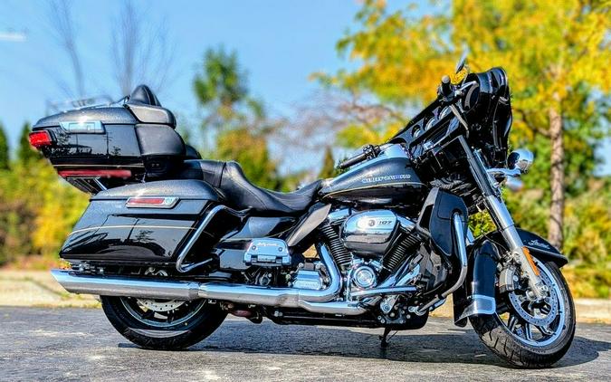 2017 Harley-Davidson® FLHTK - Ultra Limited