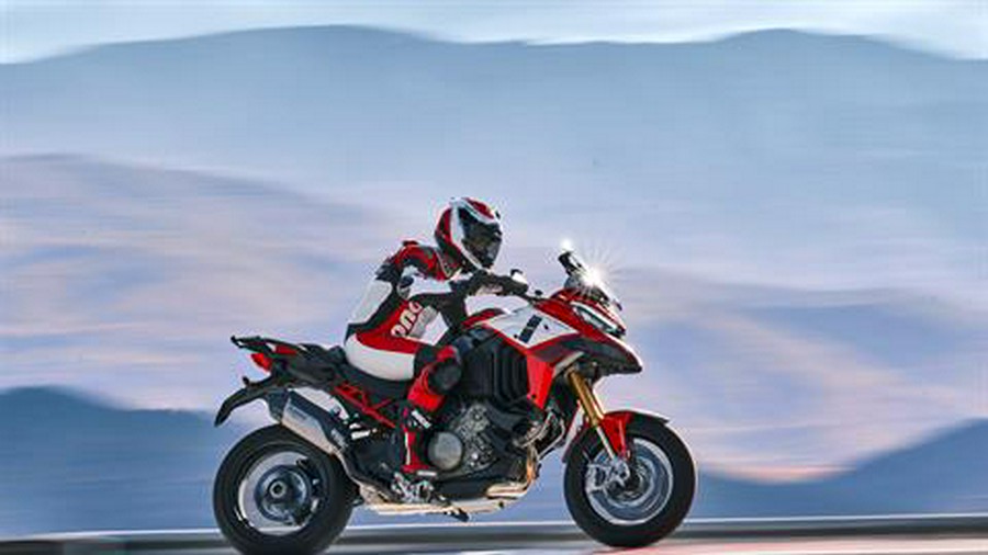 2023 Ducati Multistrada V4 Pikes Peak