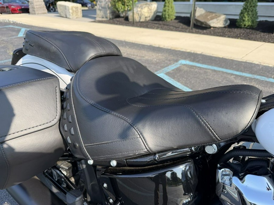 2025 Harley-Davidson® FLHC - Heritage Classic