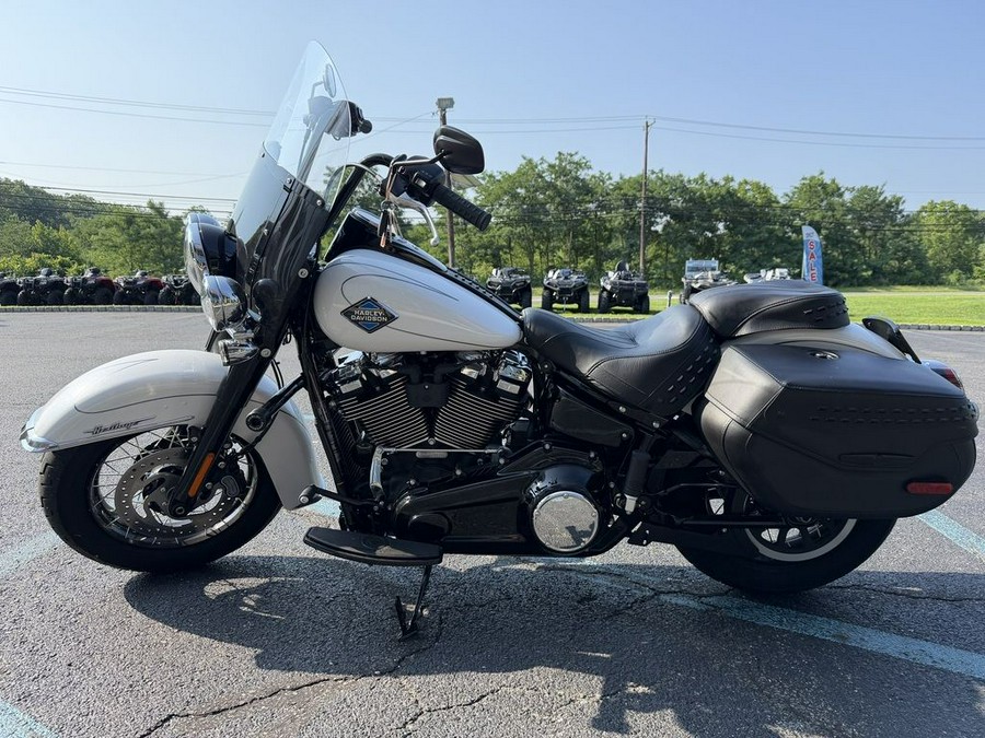 2025 Harley-Davidson® FLHC - Heritage Classic