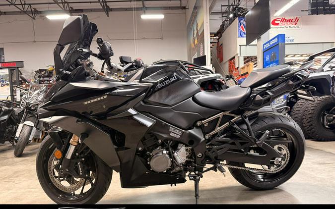 2022 Suzuki GSX-S1000GT