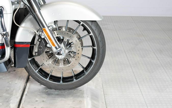 2019 Harley-Davidson CVO Street Glide FLHXSE