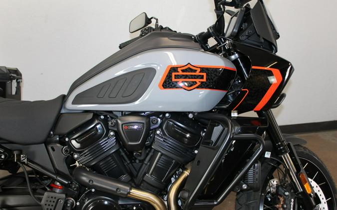 2026 Harley-Davidson® Pan America 1250 Limited Dark Billiard Gray