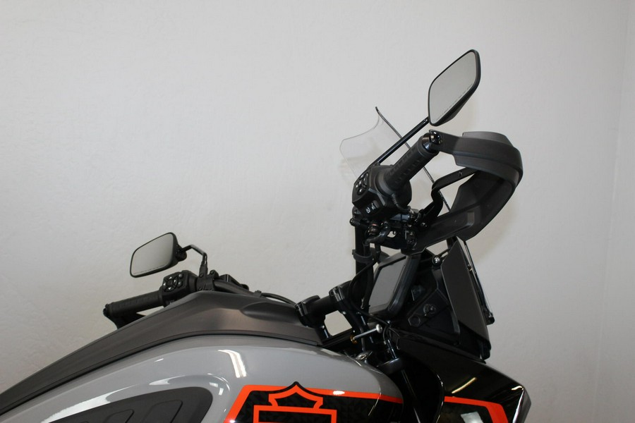 2026 Harley-Davidson® Pan America 1250 Limited Dark Billiard Gray