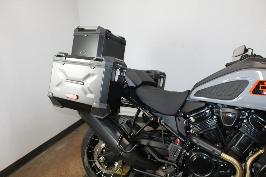 2026 Harley-Davidson® Pan America 1250 Limited Dark Billiard Gray
