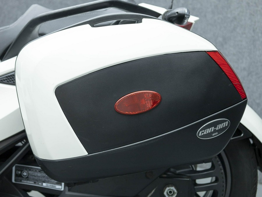 2013 CAN-AM SPYDER ST LIMITED TRIKE W/ABS