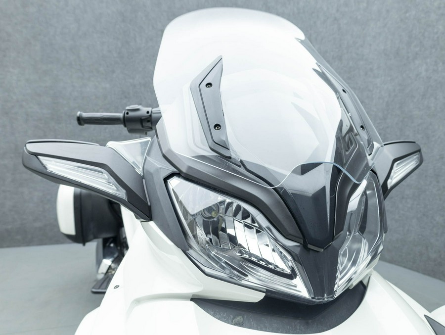 2013 CAN-AM SPYDER ST LIMITED TRIKE W/ABS