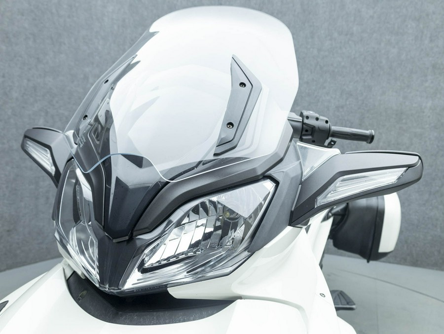 2013 CAN-AM SPYDER ST LIMITED TRIKE W/ABS