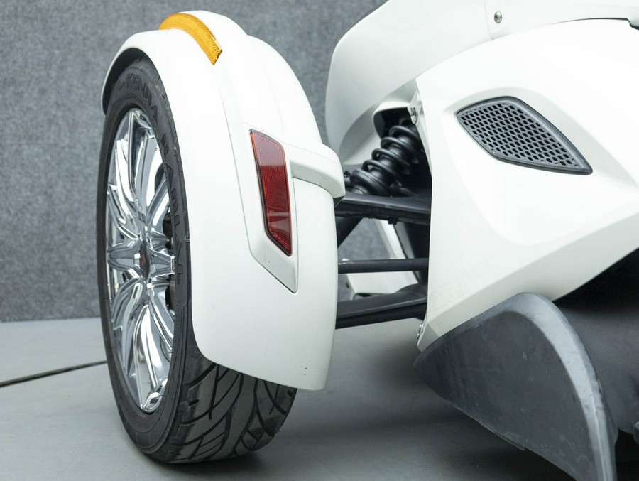 2013 CAN-AM SPYDER ST LIMITED TRIKE W/ABS