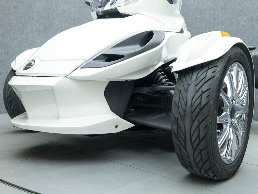 2013 CAN-AM SPYDER ST LIMITED TRIKE W/ABS