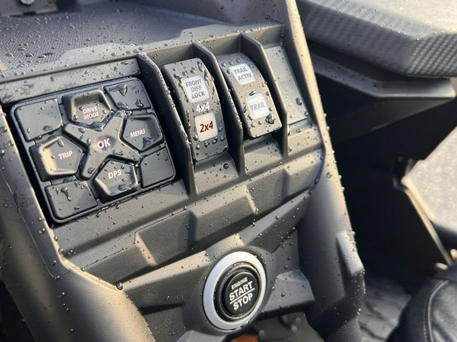 2026 Can-Am Maverick X3 MAX DS Turbo RR Scandi Blue & Orange C