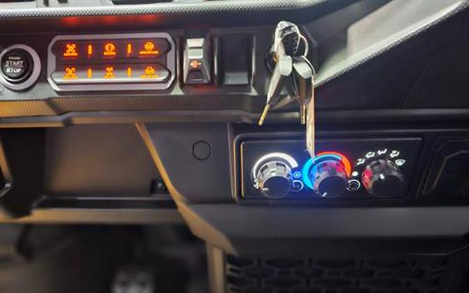 2026 Can-Am Defender Limited HD11