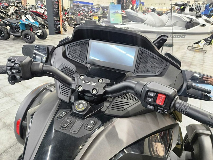 2024 Can-Am Spyder RT Limited Dark Wheels