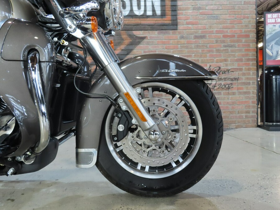 2023 Harley-Davidson® FLHTCUTG Tri Glide® Ultra