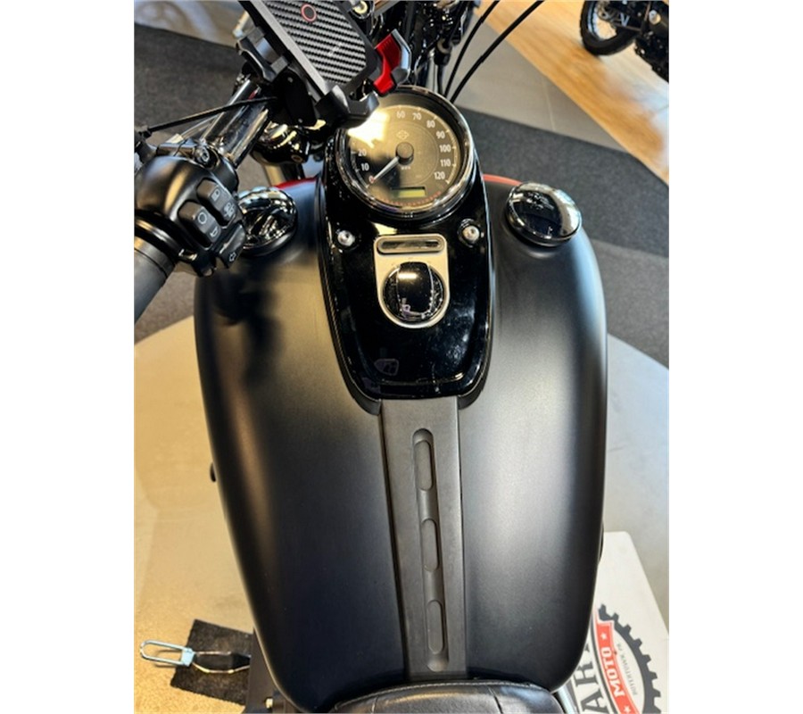 2016 Harley-Davidson Dyna Fat Bob