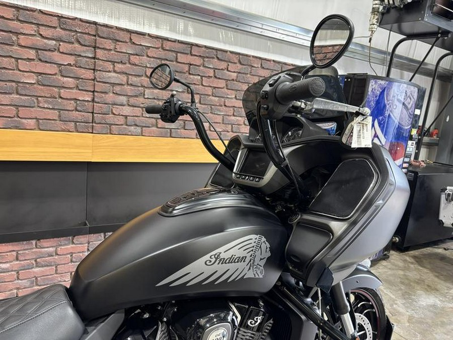 2020 Indian Motorcycle® Challenger Dark Horse Thunder Black Smoke