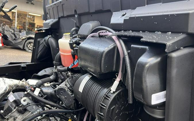 2026 Can-Am Defender DPS HD9 Compass Green