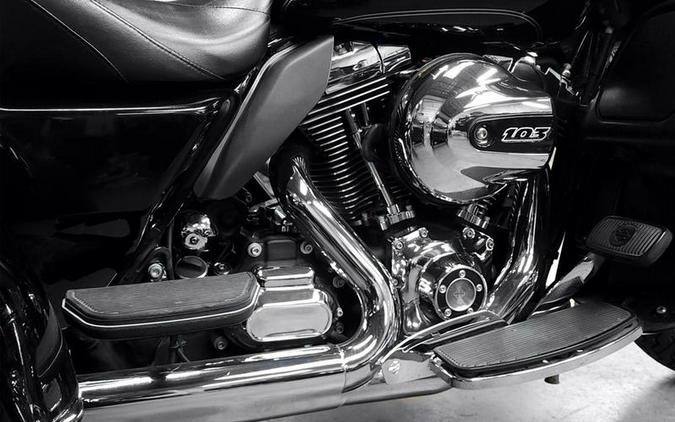 2016 Harley-Davidson® FLHTCUTG - Tri Glide® Ultra