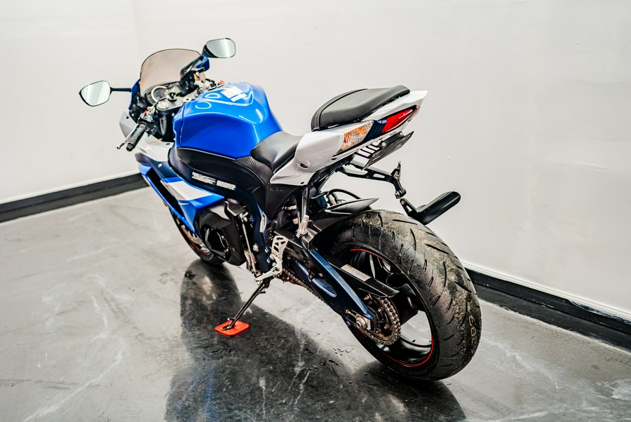 2012 Suzuki Motor of America Inc. GSX-R1000™