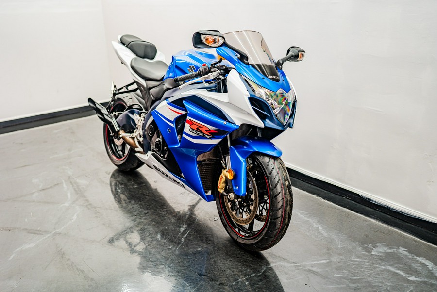 2012 Suzuki Motor of America Inc. GSX-R1000™