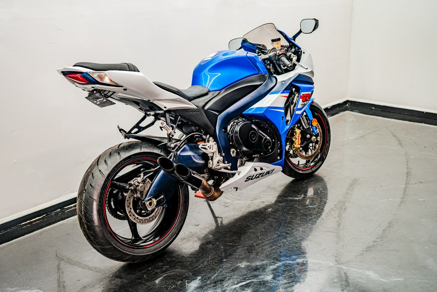2012 Suzuki Motor of America Inc. GSX-R1000™