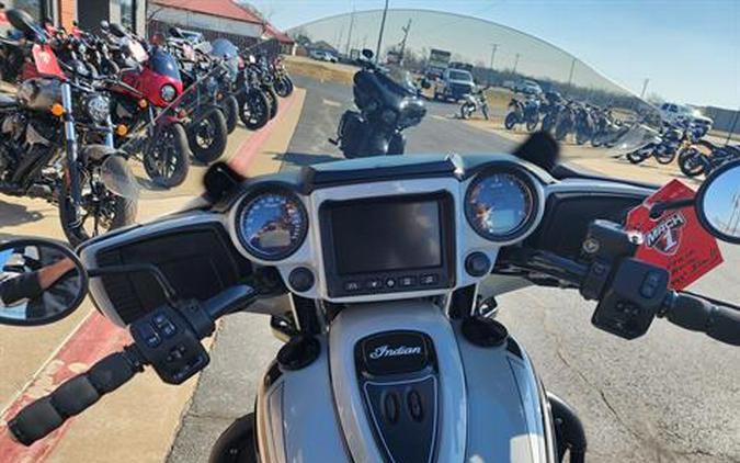 2020 Indian Motorcycle Chieftain® Dark Horse® Icon Series