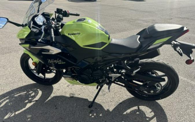 2026 Kawasaki NINJA® 500 SE ABS