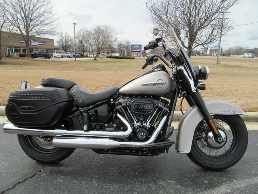 2018 Harley-Davidson FLHCS - Softail Heritage Classic 114