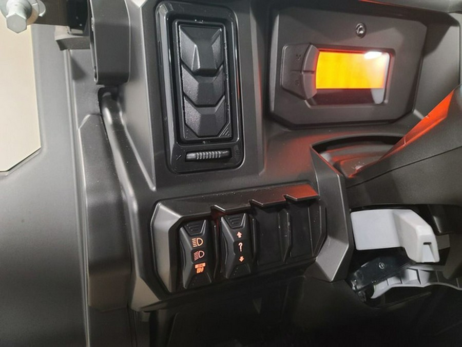 2026 Can-Am Defender MAX Limited HD11