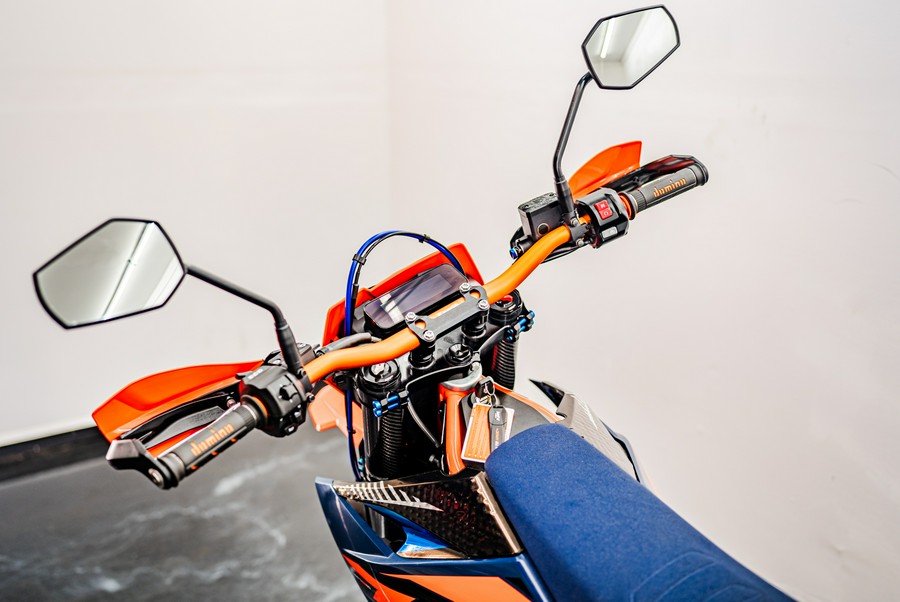 2026 KTM 690 SMC R