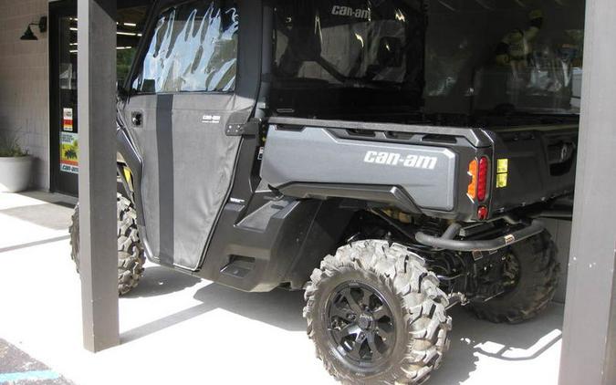 2023 Can-Am® Defender XT HD10