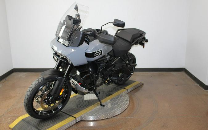 2026 Harley-Davidson® Pan America® 1250 Special Dark Billiard Gray Black Laced Wheels