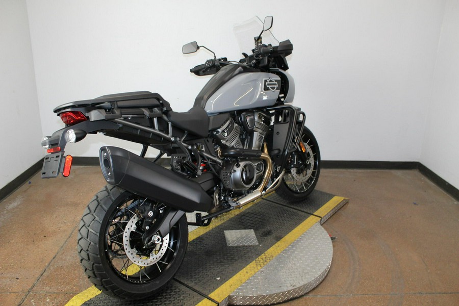 2026 Harley-Davidson® Pan America® 1250 Special Dark Billiard Gray Black Laced Wheels