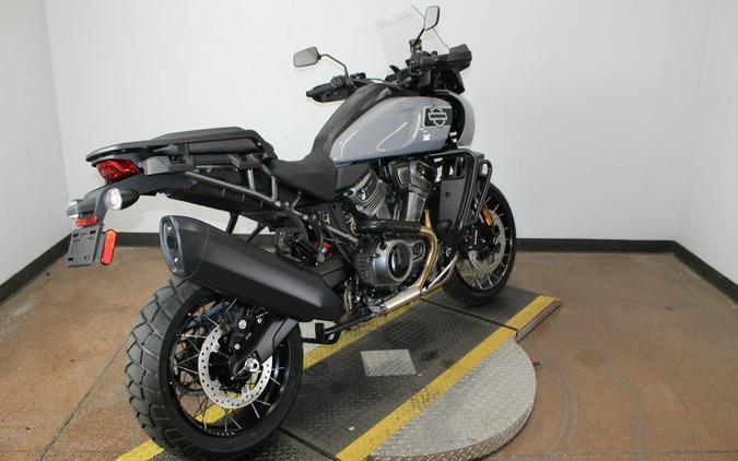 2026 Harley-Davidson® Pan America® 1250 Special Dark Billiard Gray Black Laced Wheels