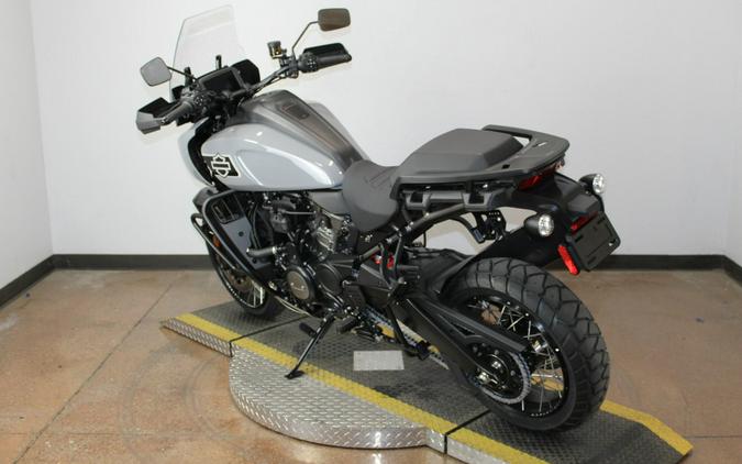 2026 Harley-Davidson® Pan America® 1250 Special Dark Billiard Gray Black Laced Wheels