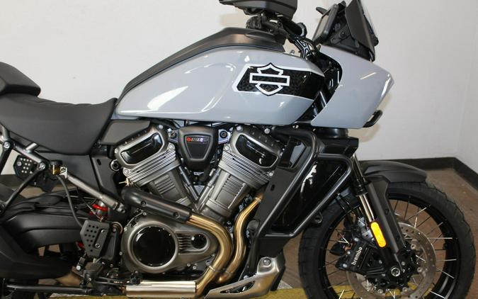 2026 Harley-Davidson® Pan America® 1250 Special Dark Billiard Gray Black Laced Wheels