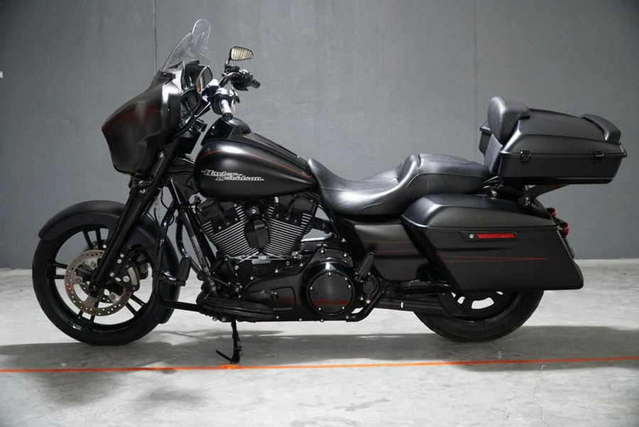 2015 Harley-Davidson® FLHXS - Street Glide® Special