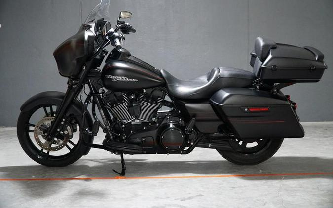 2015 Harley-Davidson® FLHXS - Street Glide® Special